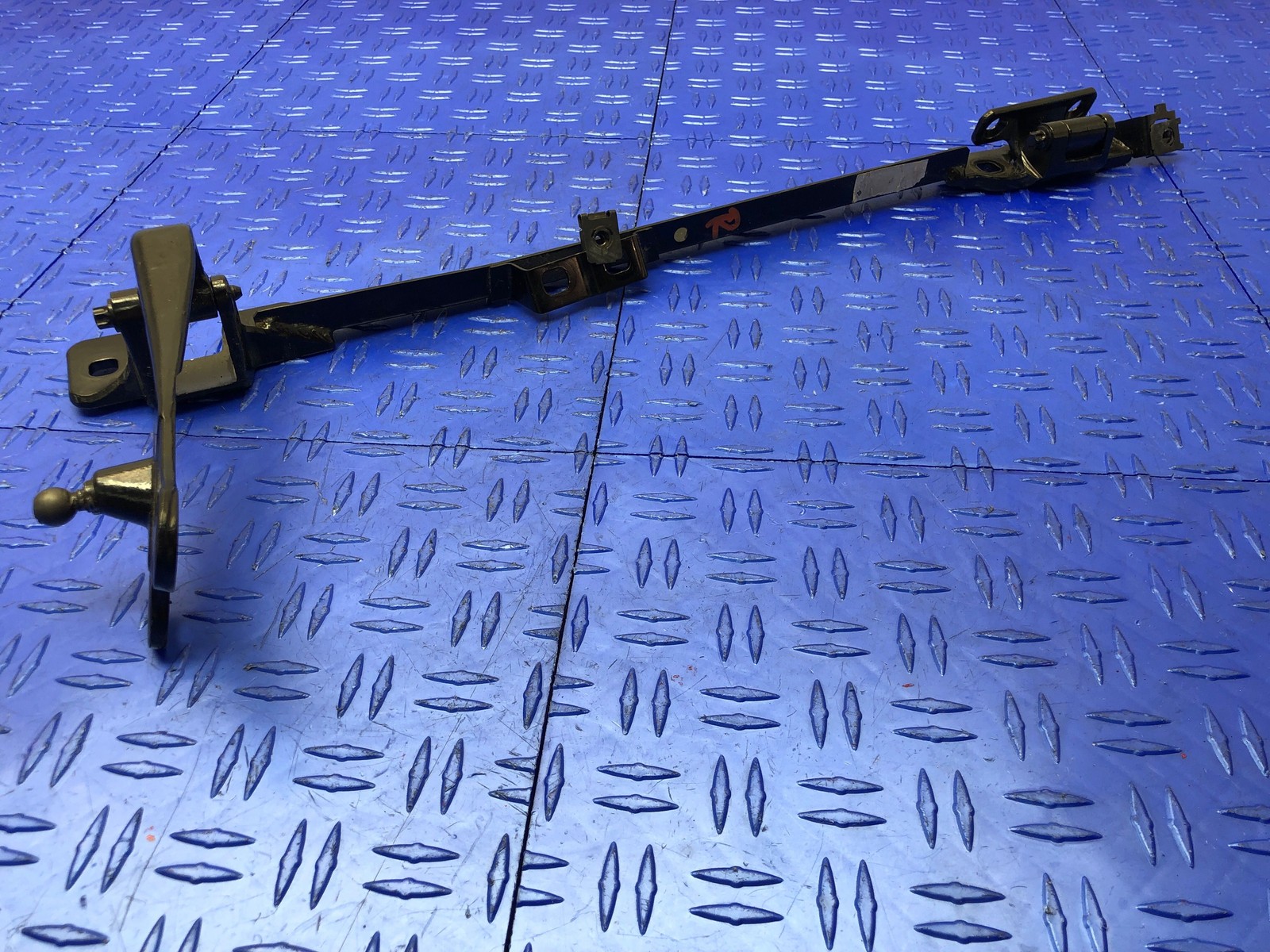 BMW i8 2014-2020 Front Right Upper Door hinge