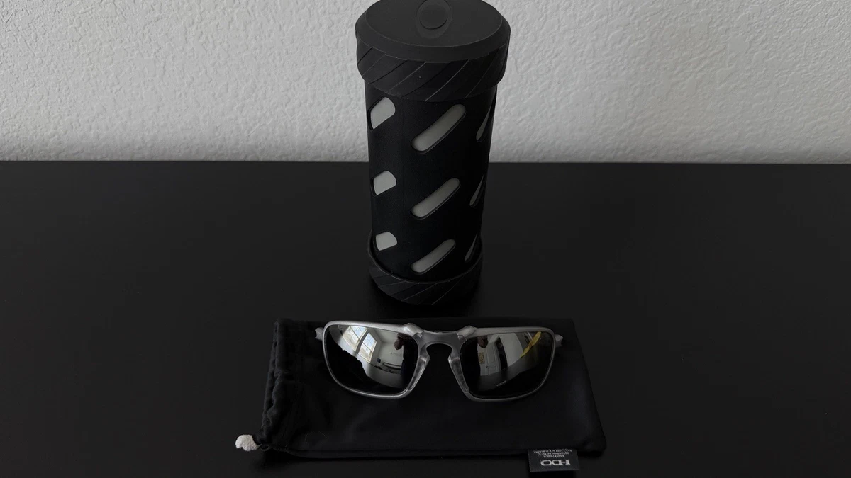 Preços baixos em Óculos de sol Oakley Badman para Homens | eBay