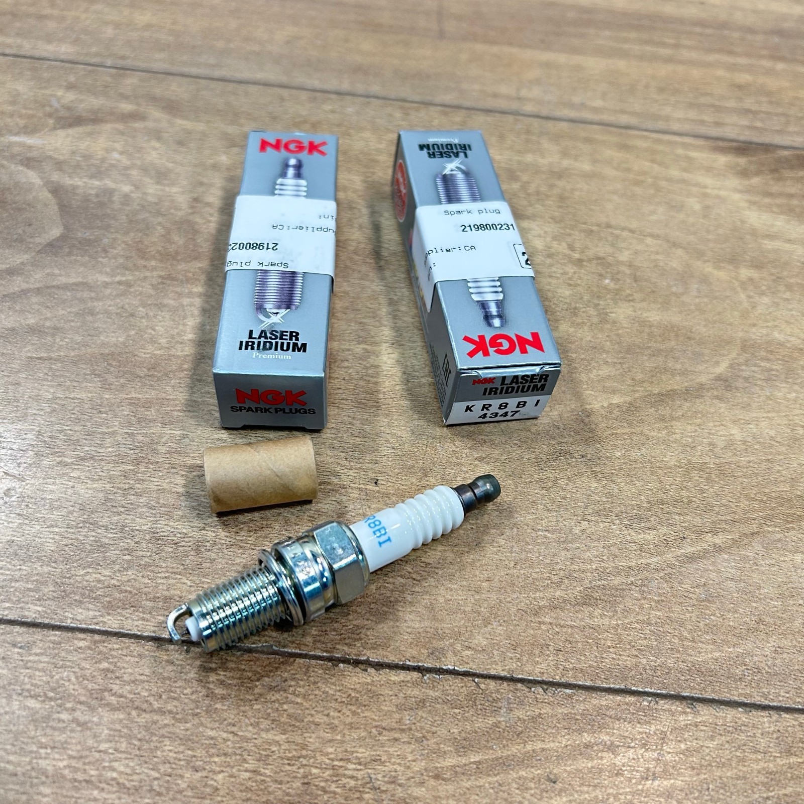 NGK LASER IRIDIUM SPARK PLUGS / 2 PACK / KR8BI 4347