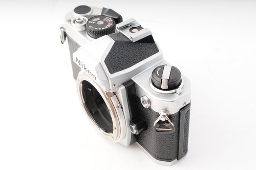Nikon FM Body Silver Film SLR #640 - Picture 3 of 13