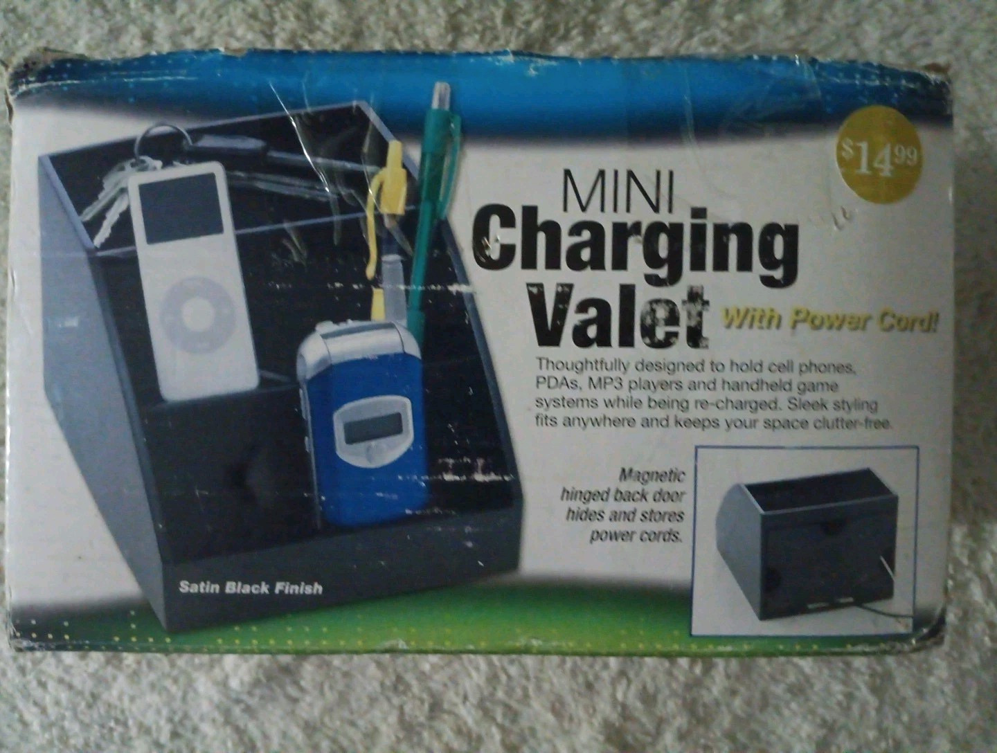 Mini Charging Valet Station with 6Ft Power Cord in Black