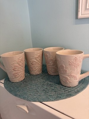 VTG 4 Home Essentials and Beyond Montclair Collection Pink and White Coffee Mugs