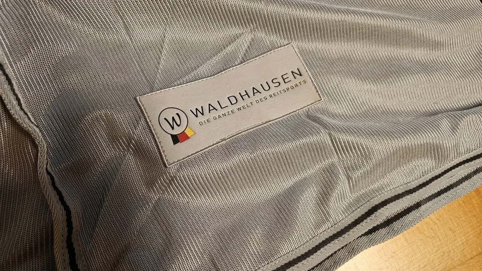 Fliegendecke Waldhausen Protect mit abnehmbarem Halsteil in silbergrau, Gr. 145 - Bild 3 von 4