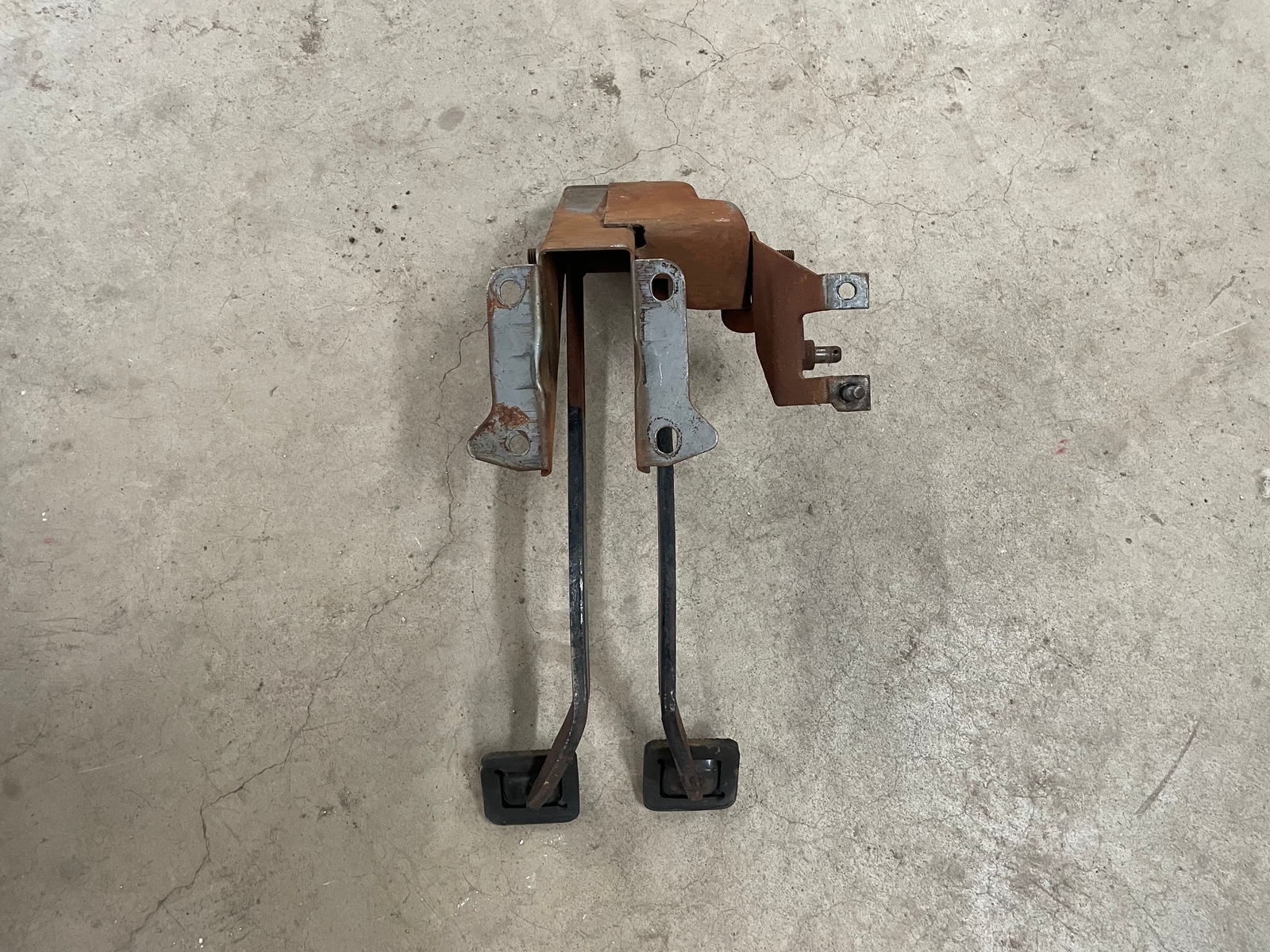 Clutch Brake Pedal Assembly for Cherokee XJ 8490, Comanche MJ 8692 eBay