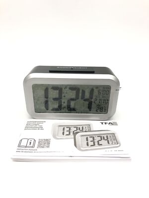 TFA Dostmann Lumio Funkwecker, Temperaturanzeige, Snooze, 13,8cm, schwarz-silber