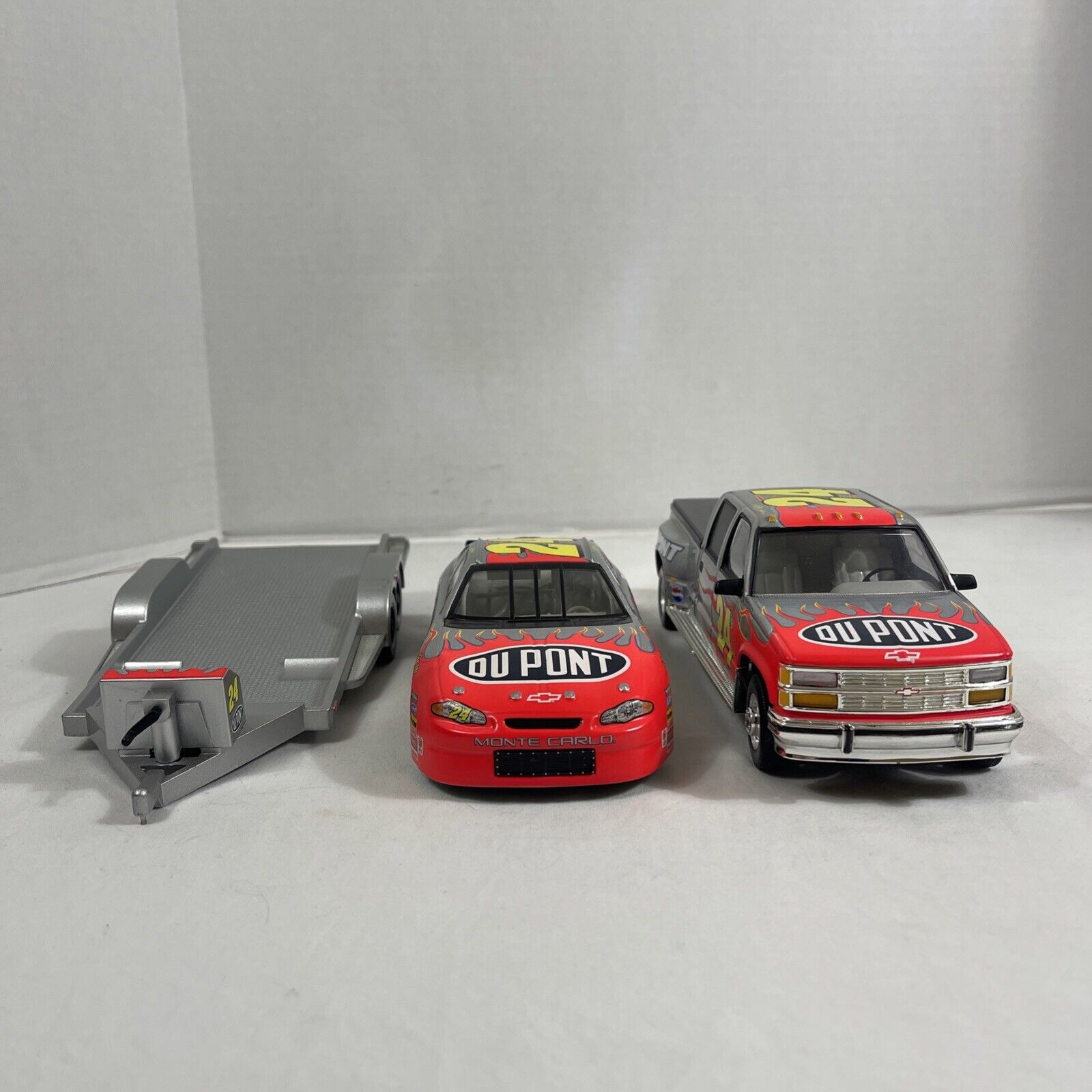 Picture 3 of 24
