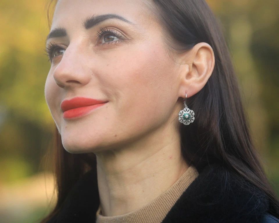 Orecchini Dormeuse Argento Belle Epoque Incastonati Con CZ Verde Floreale SC1 - Immagine 2 di 4