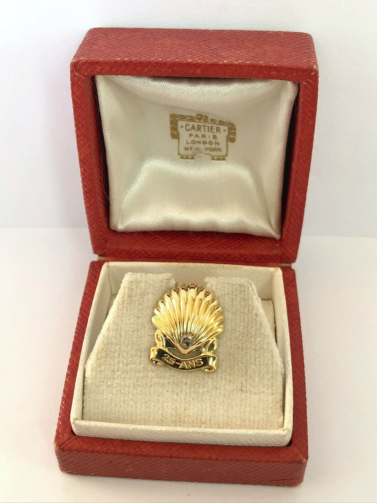 Ultra Rare 18k Gold Diamond Cartier Paris SHELL Anniversary 25 Years Award  Badge
