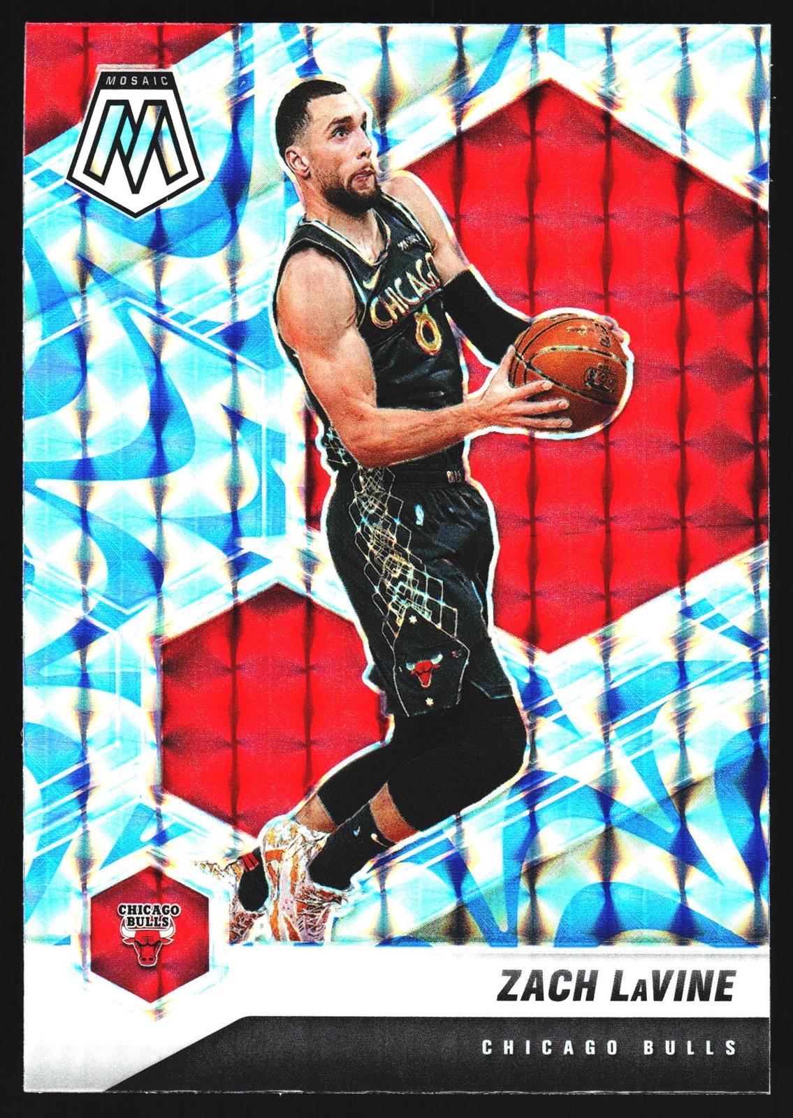 Zach LaVine 2020-21 Panini Mosaic Reactive Blue Chicago Bulls NBA Card No.66