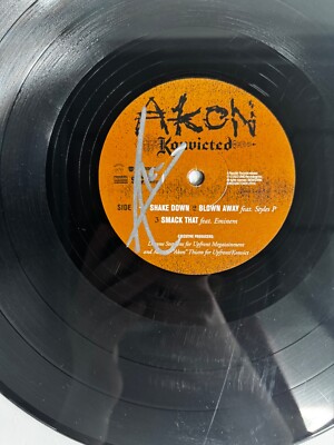 AKON signed (KONVICTED) Album Vinyl LP RECORD CD w/ COA PSA
