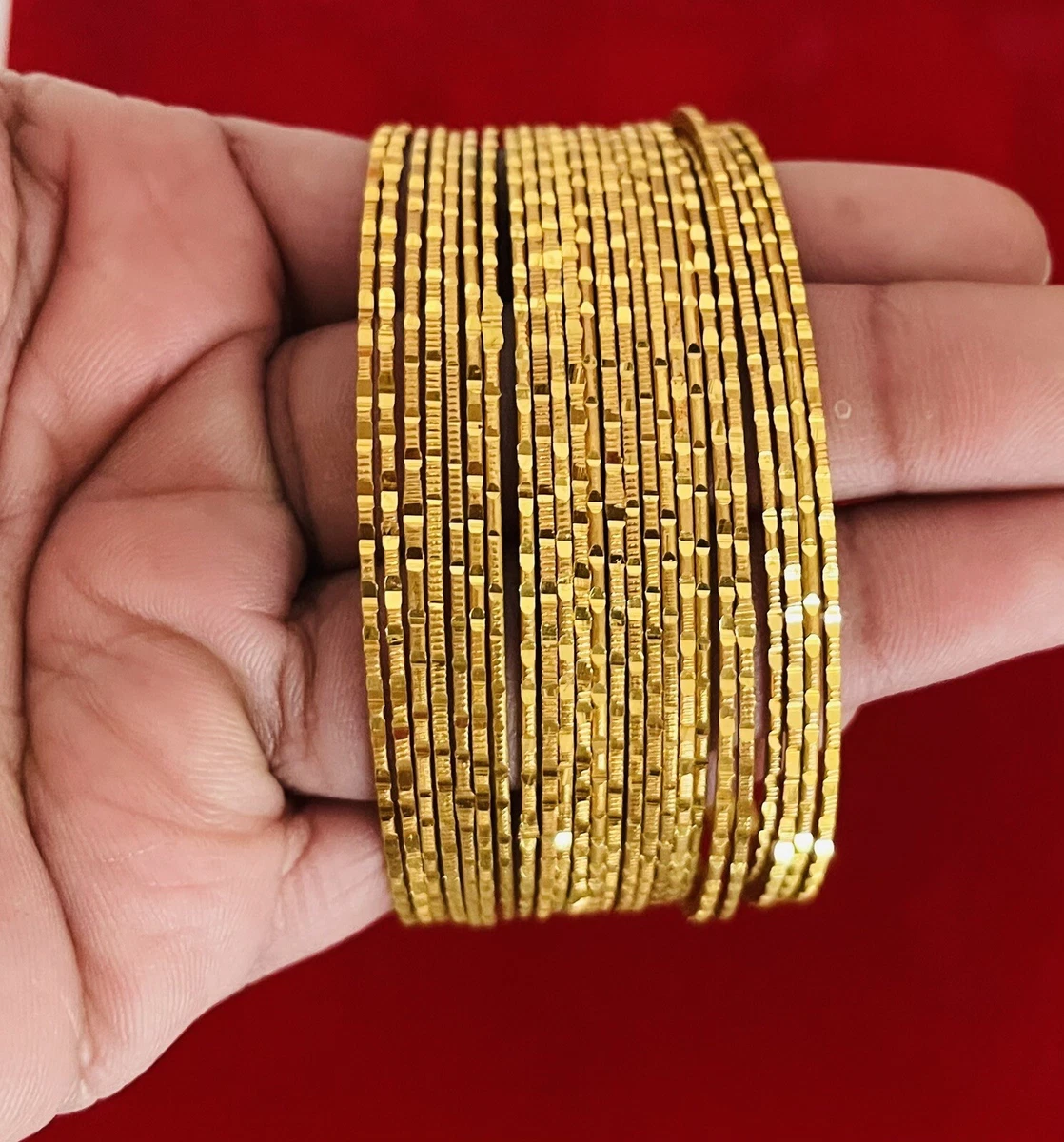 Pakistani gold bangles design deals 2018