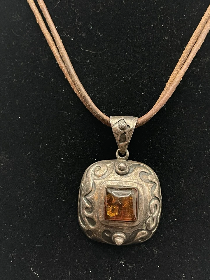 Precioso collar de plata esterlina Silpada de 15 pulgadas ámbar báltico con cordón marrón 925 Foto 2 de 4