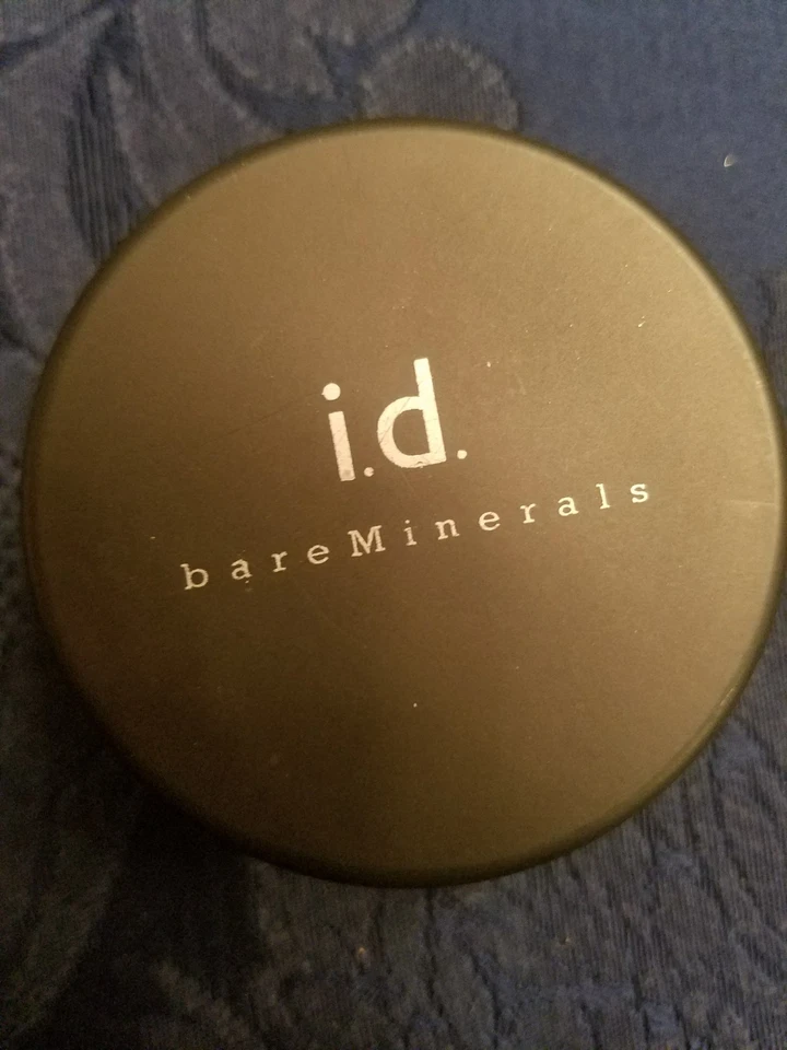 Bare Escentuals bareMinerals Foundation 9g/ .3oz DEEP ~ Inner Seal - Image 2 of 3