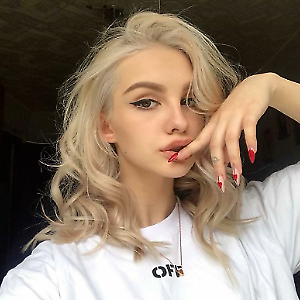 Huang Wanna's Secret Cabin eBay Stores