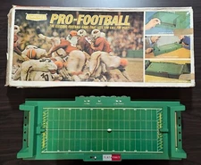 VINTAGE 1960s Emenee Pro-Football Tabletop Game Electric Battery Operated