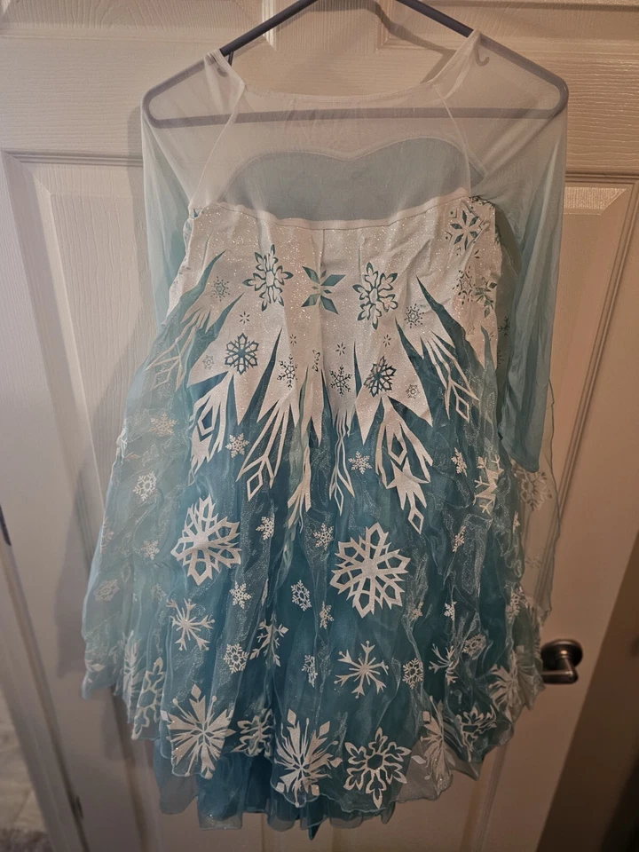 Disney Store FROZEN ELSA Disfraz Vestir Princesa Juego de Rol 7/8 Nuevo con Etiquetas Vestido Capa Foto 4 de 4