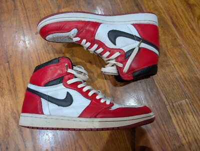 Nike Jordan 1 High Bloodline -  Chicago CUSTOM - Angelus Paints Size 8 READ DESC