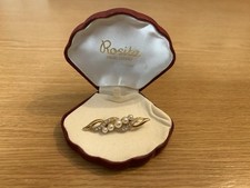 Rosita Pearl Brooch in Presentation Clam Shell Shaped Case