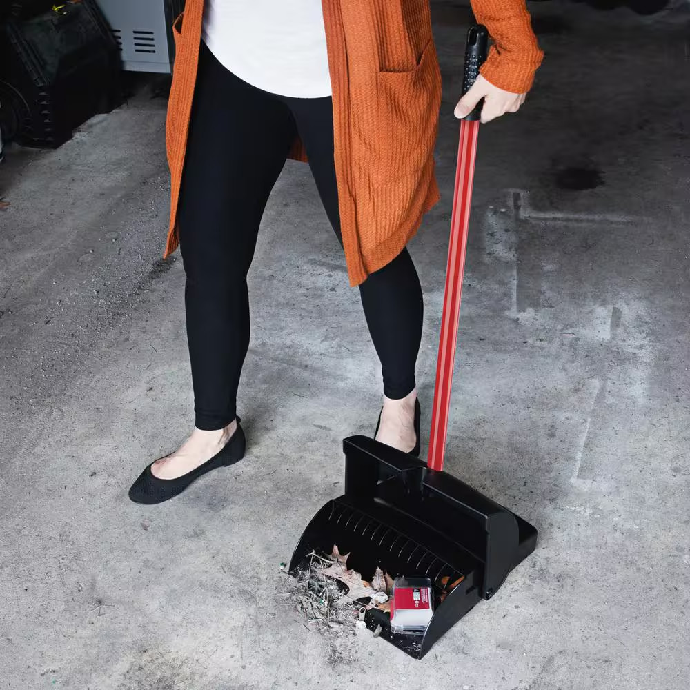 Libman Closed Lid Lobby Heavy Duty Cleaning Dustpan with Long Steel Handle