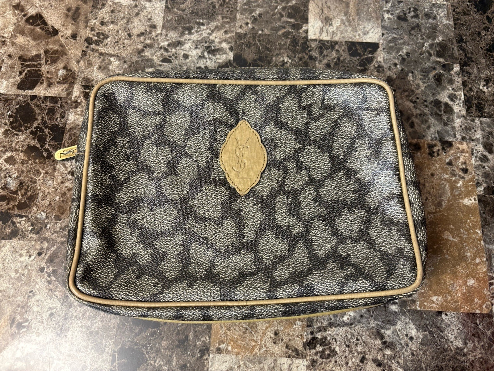 S borsa Yves Saint Laurent stampa giraffa