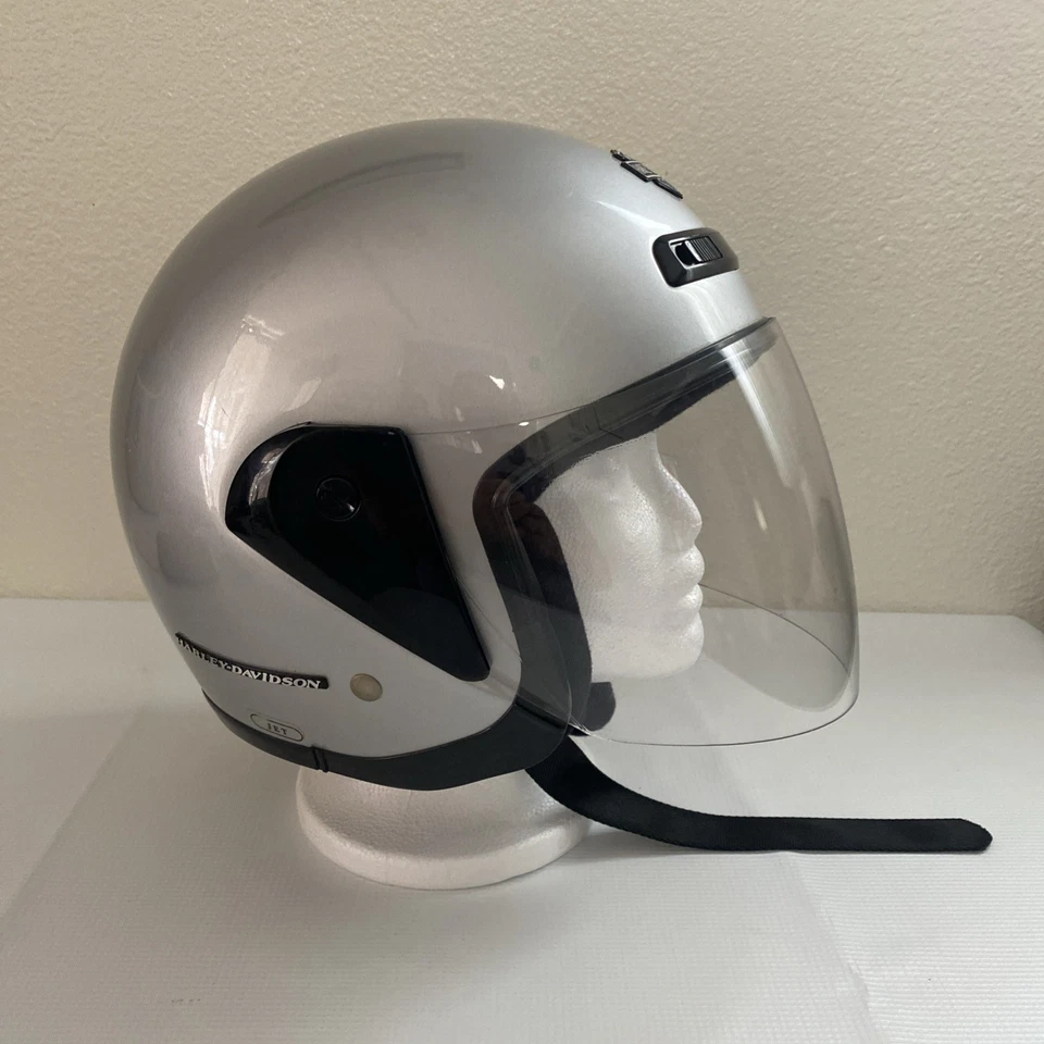 Casco Harley Davidson Silver Jet con protector facial talla pequeña excelente estado Foto 3 de 4