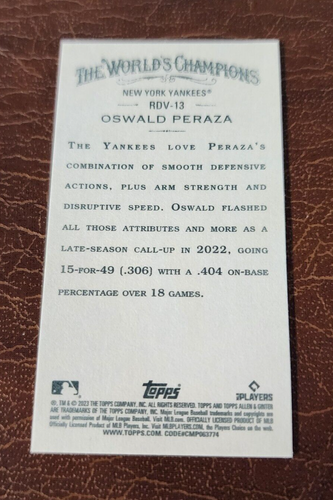 Oswald Peraza RC 2023 Topps Allen & Ginter diseño de novato variación mini #RDV-13 - Imagen 2 de 2