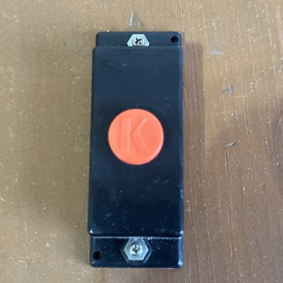 K-Line K-1OM Red Momentary On Control Button