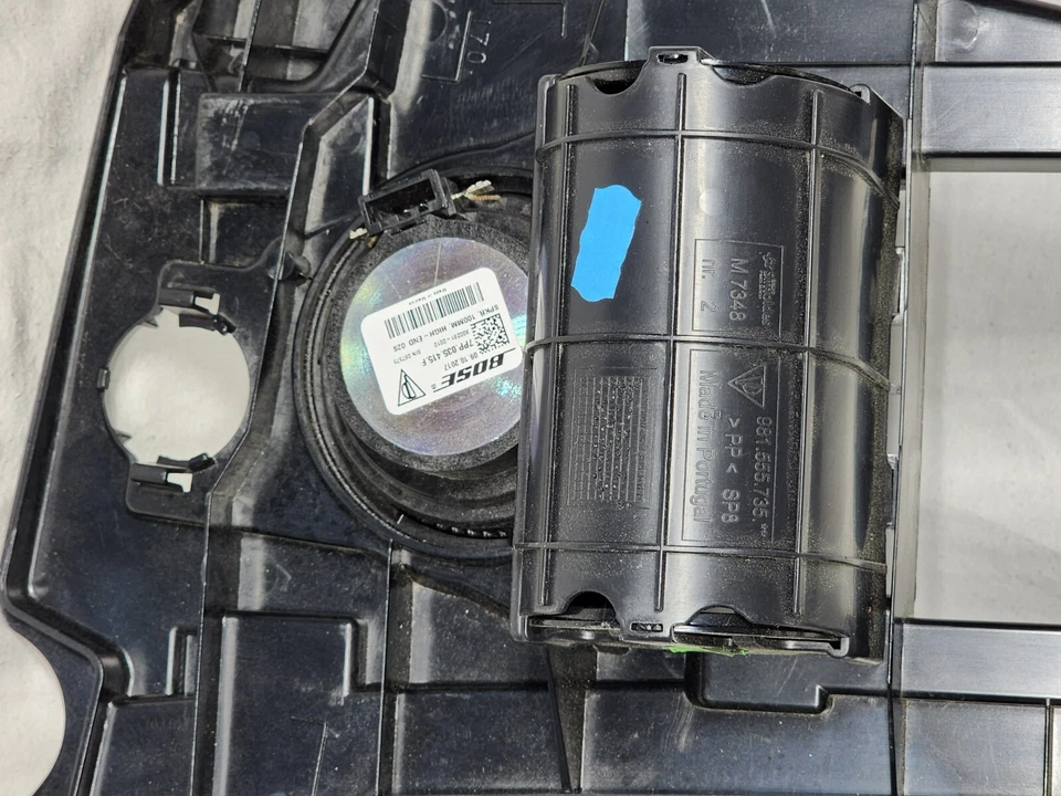 Porsche Cayman 718 981 painel de acabamento de compartimento direito com alto-falante 98155557600 - Imagem 3 de 4