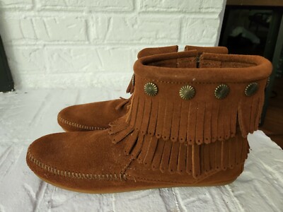 Womens Minnetonka Indian Moccasin Boots size 7.5 m Rendezvous Reenactment