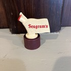 Vintage Seagrams Whisky Plastic Bottle Top Bartenders Pourer Spout — photo 1