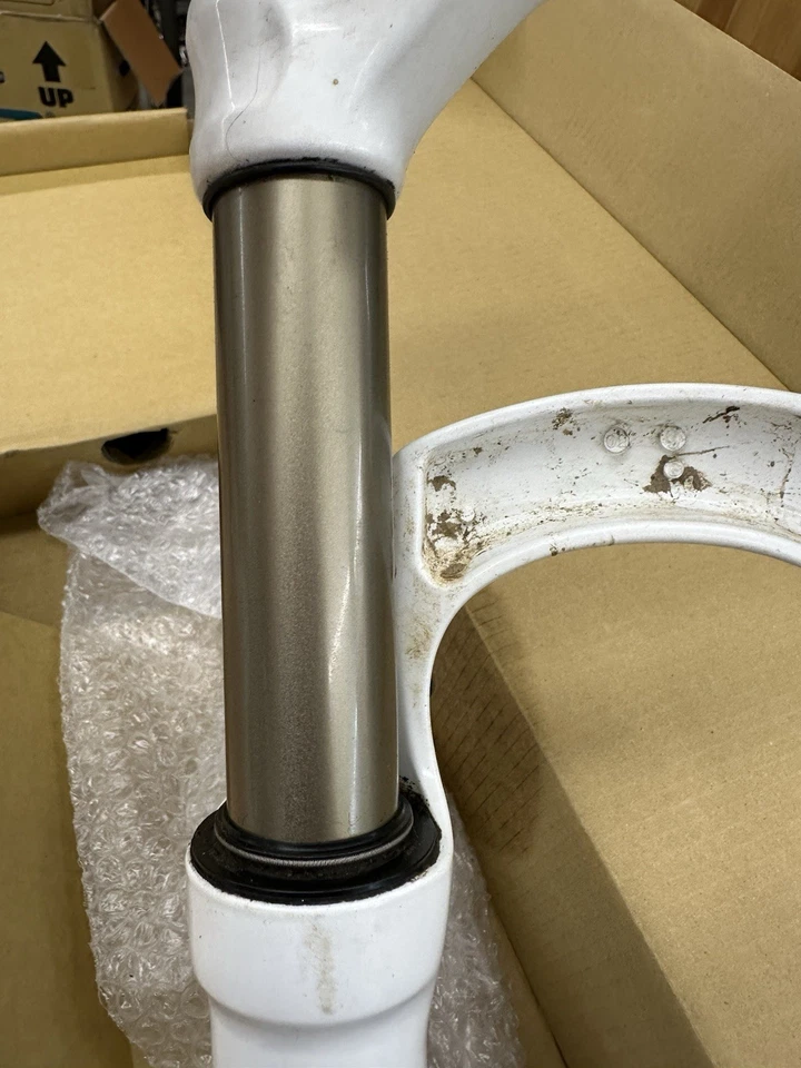 Fox F-Series 32 RL 26" Threadless Fork *for parts* - Image 3 of 4