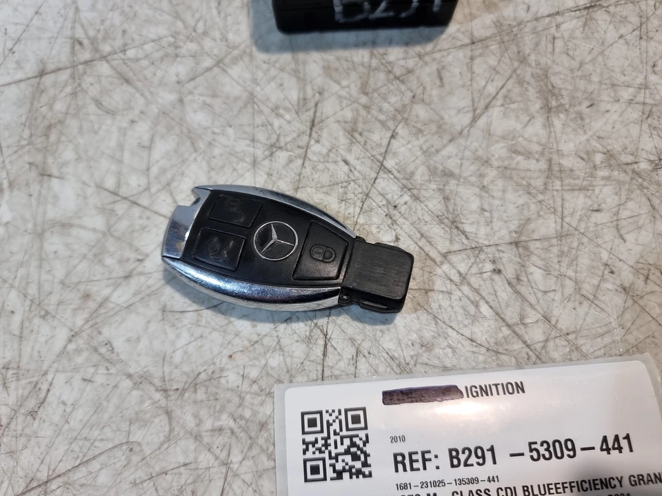 Mercedes ML350 Ignition Switch & Fob Key 2010 MK1 W164 Facelift OEM A1649051600 - Image 4 of 4