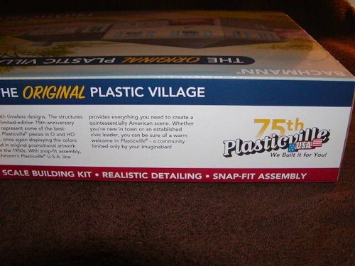 Bachmann 45633 Plasticville USA Kit Split Level House 75th Anniversary O 27 Seal - Picture 17 of 17