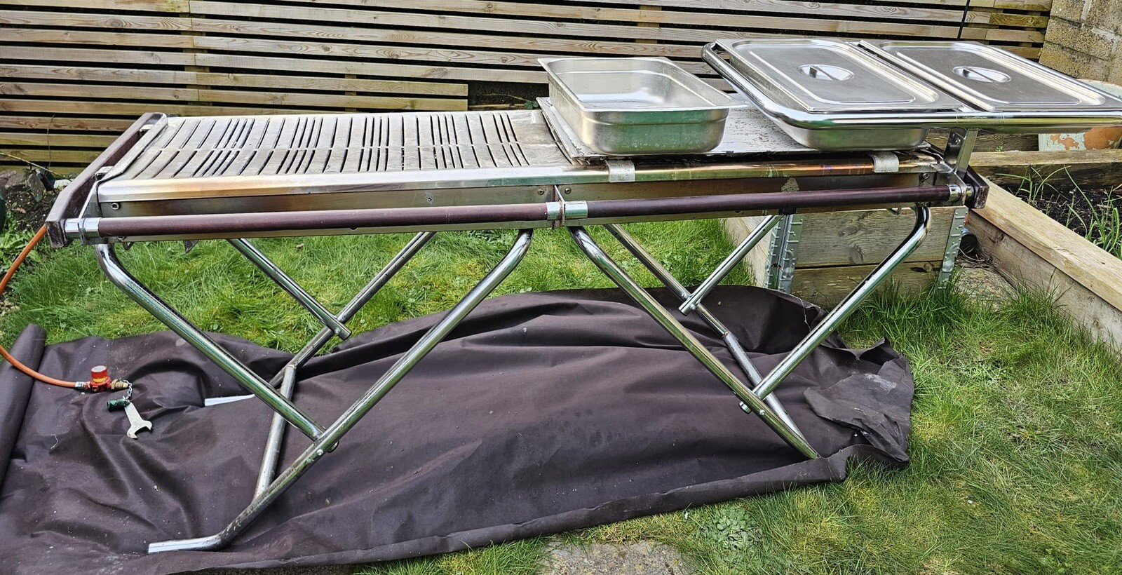 BBQs Cinders TG160 Slimfold Caterer Propane eBay