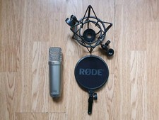 Rode Nt1-a Studio Condenser Microphone With Shock Mount And Pop Filter