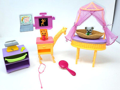 Mattel Barbie I Can Be a Zoo Doctor Xray, Counter, Bed, Koala, Tiger Set!