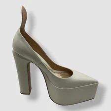 $1400 Valentino Garavani Women's Ivory Patent Tan-Go Pump Heel Shoes Size 38.5