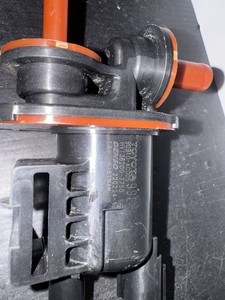 Genuine Toyota OEM Valve, Duty Vacuum #90910-AC005 USED ..