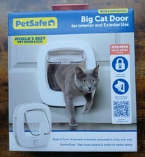 PetSafe Big Cat Door 4-Way Locking Interior Exterior Up to 25 lb NEW box damaged