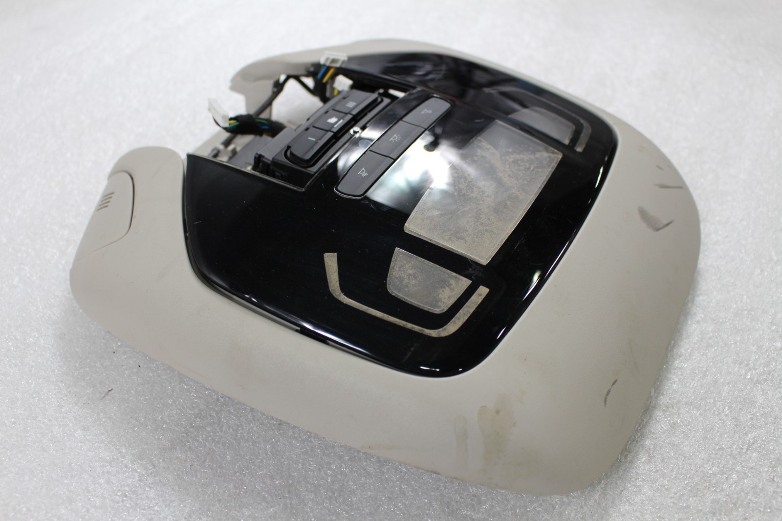 Maserati Ghibli Spyder Light cover P/N 670076022