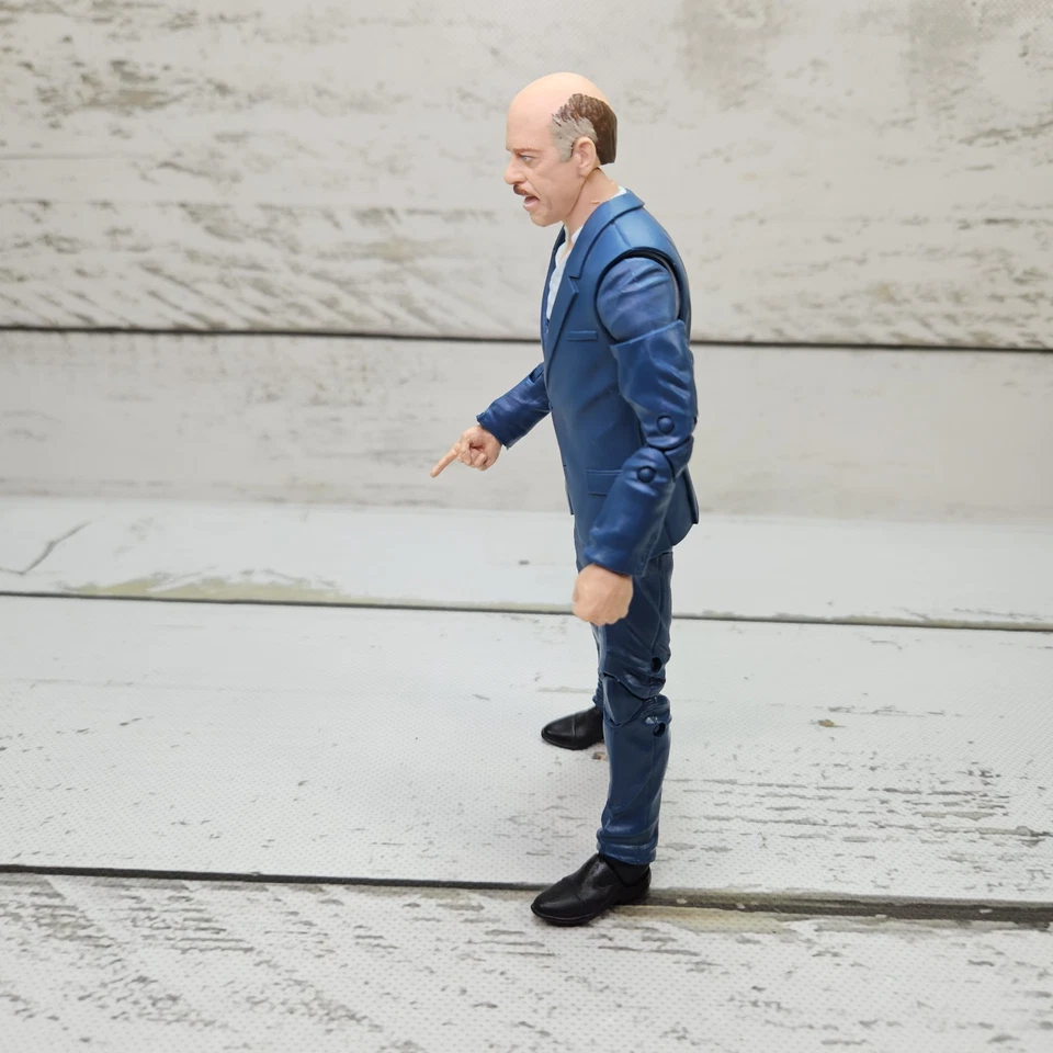 Figura de acción Hasbro Marvel Legends Spider-Man Jonah Jameson 2021 6" Foto 2 de 4