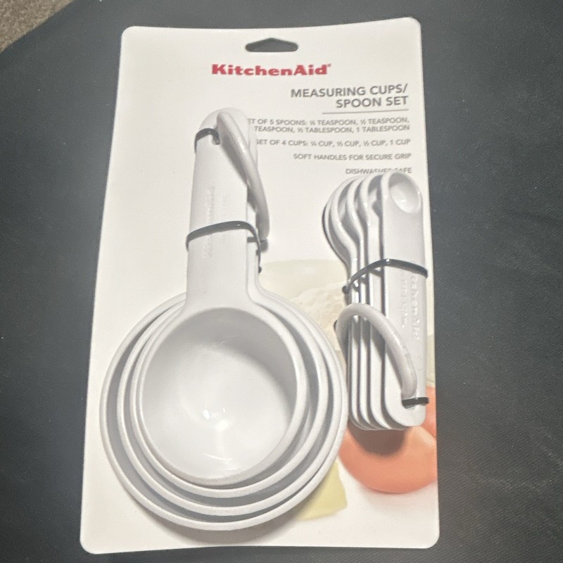 KitchenAid 9-Pc Measuring Cups & Spoons Set White Nesting Soft Grip KQ475OHWHA