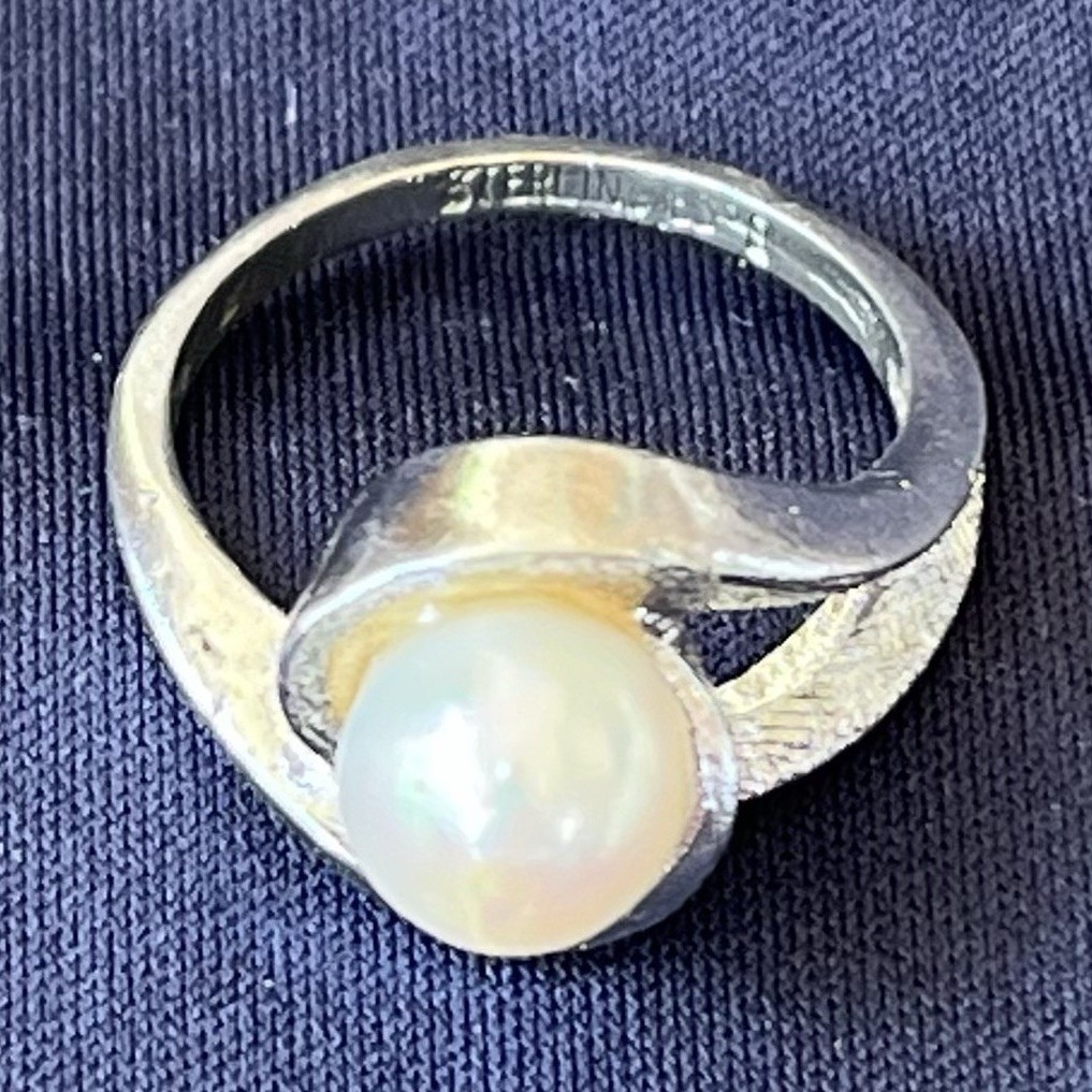 925 Sterling Silver Solitaire Ring Round White Pearl 2mm Band Size 6