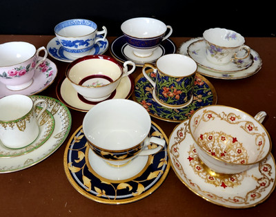 Tolles Angebot! Nicht verpassen! Restposten Atemberaubende Bone China Tassen Untertassen Sammlung