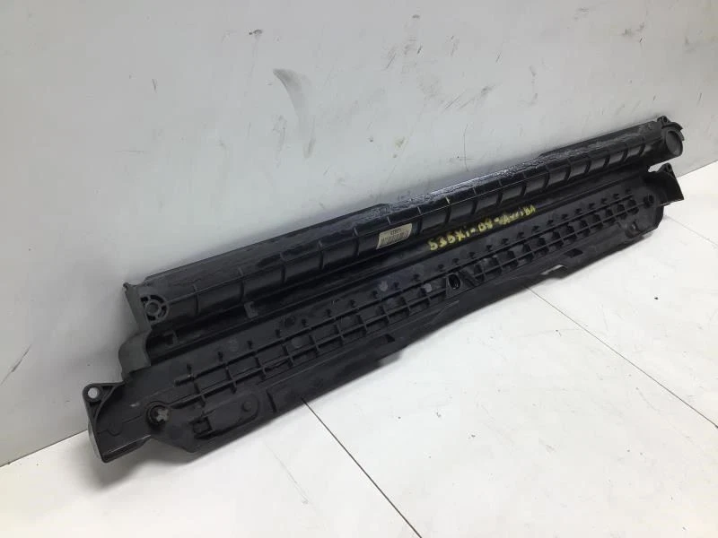 SOPORTE RADIADOR SUPERIOR MOTOR DELANTERO BMW 535XI 2008 2010 SOPORTE FÁBRICA Foto 2 de 4