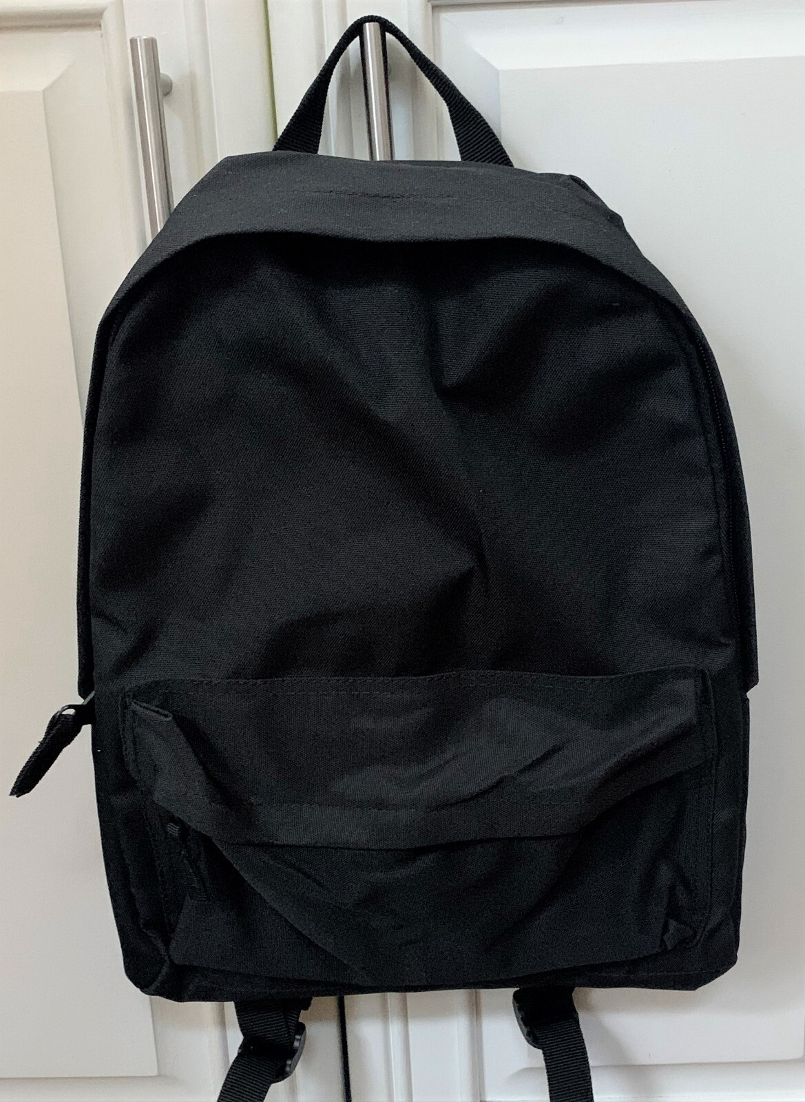 Amazon Basics Lightweight Classic School Backpack, Black &lrm;12.2 x 6 x 15.8 inches