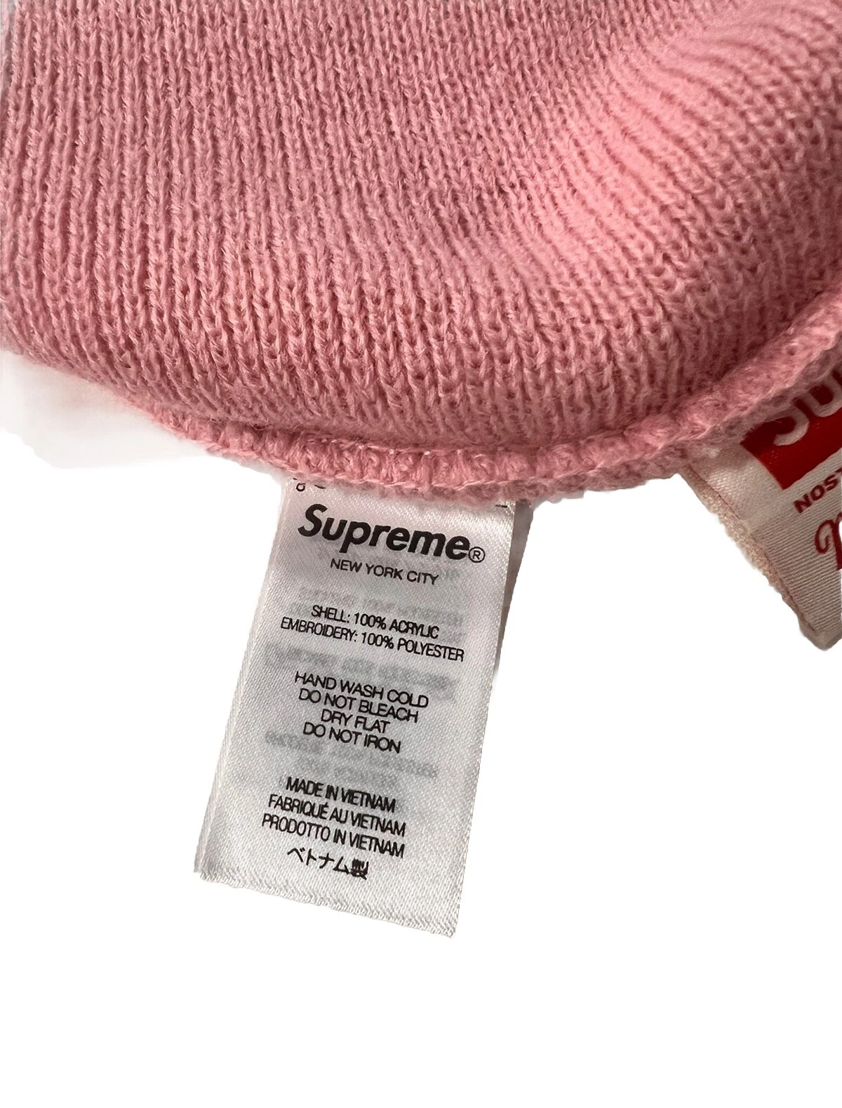 Supreme FW24 Mitchell & Ness NCAA Beanie UNC Rameses (rosa)