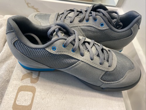 Nuevo Giro Petra VR MTB Zapatos de Bicicleta EU38 Para Mujer 6.5 Gris 2 Pernos SPD Vibram - Imagen 7 de 8
