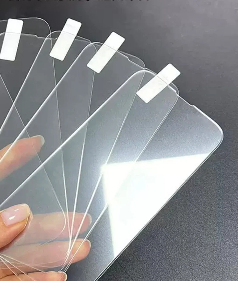 Combo 3~Capa Apple iPhone 16 Pro Max Dourada+ Protetor de Tela+ USB Tipo C~Cofre Mag - Imagem 4 de 4