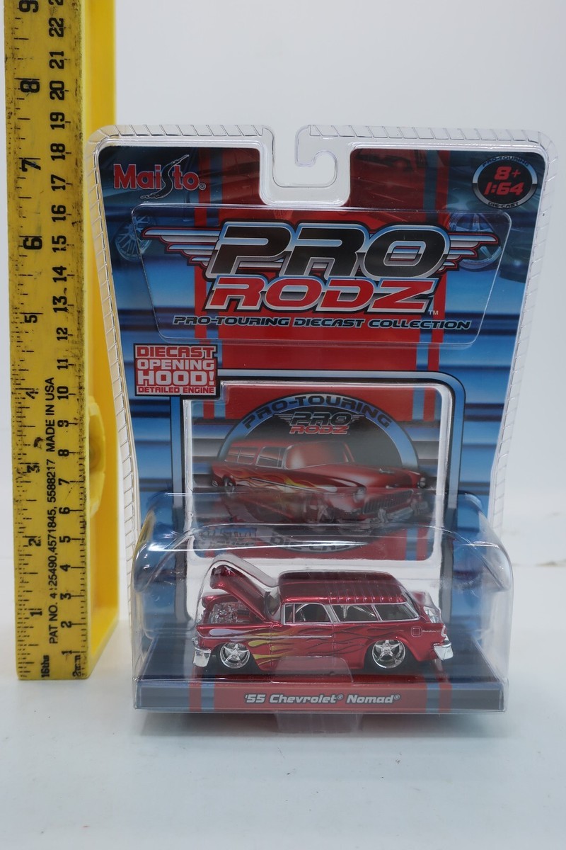 Maisto Pro Rodz Diecast 1:64 Red w/Flames 1955 '55 Chevrolet